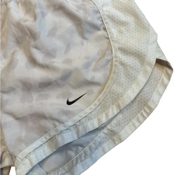 NIKE Dri-Fit Running Shorts Women’s Size Smalll - Picture 3 of 5
